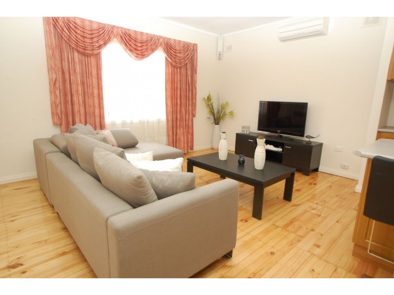 1 Tait Avenue, Marion SA 5043