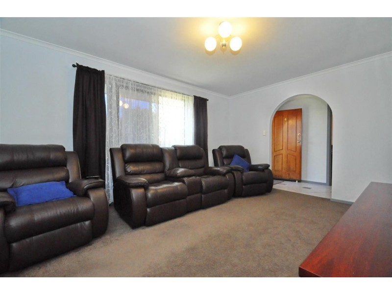 4 Rosina Street, Woodcroft SA 5162