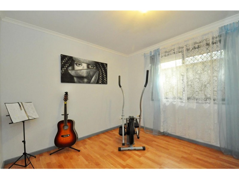 4 Rosina Street, Woodcroft SA 5162