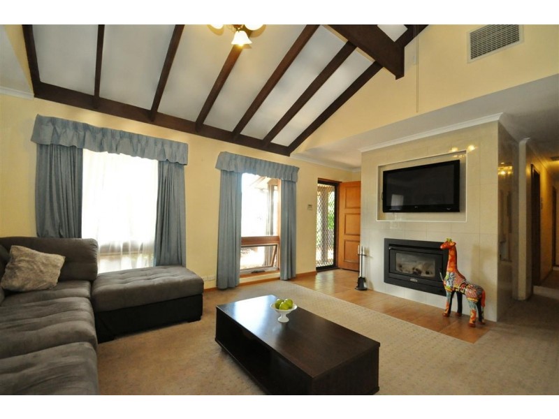 15 Wickham Road, Happy Valley SA 5159