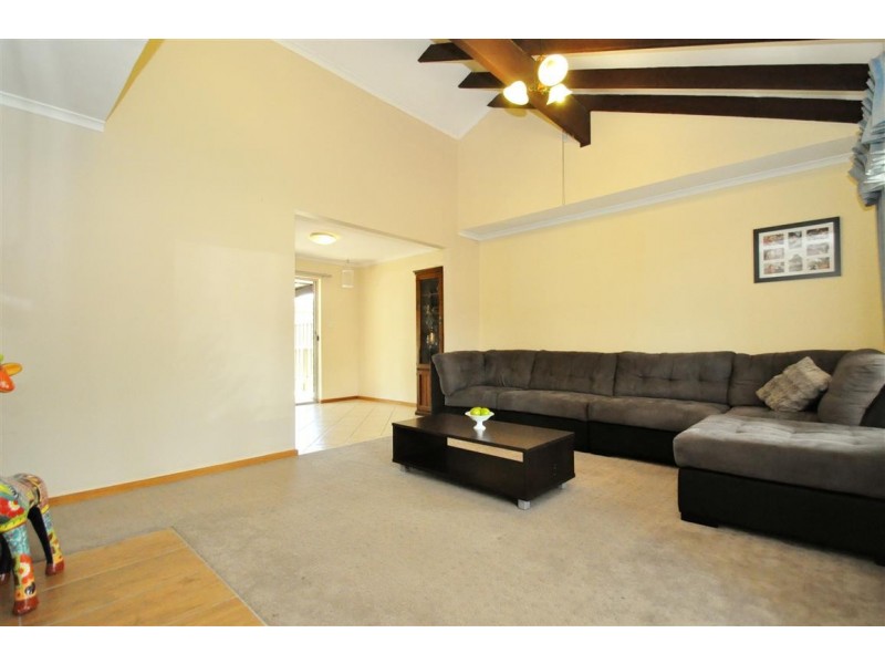 15 Wickham Road, Happy Valley SA 5159