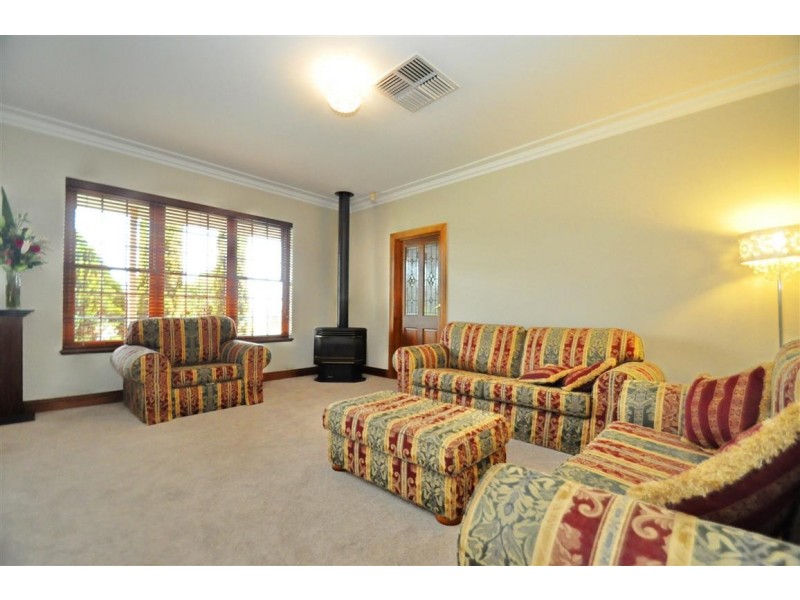 27 Horndale Drive, Happy Valley SA 5159