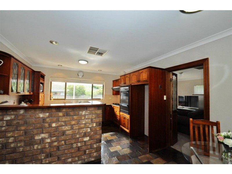 27 Horndale Drive, Happy Valley SA 5159