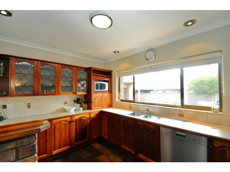 27 Horndale Drive, Happy Valley SA 5159