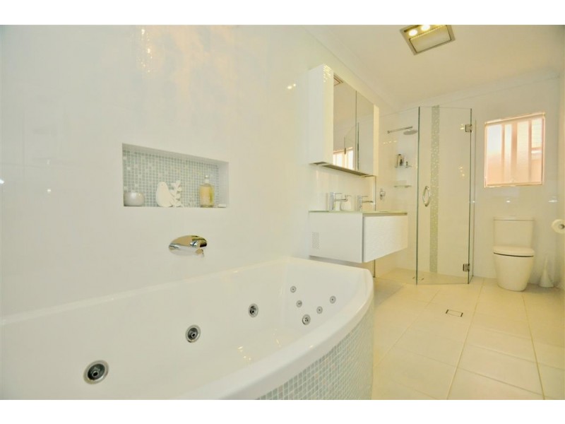 27 Horndale Drive, Happy Valley SA 5159