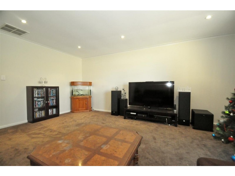 17 Wattle Street, Morphett Vale SA 5162