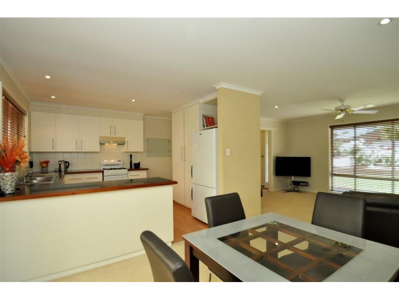 22 Southbound Ave, Aberfoyle Park SA 5159