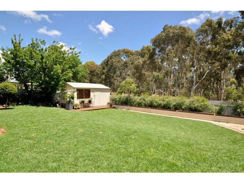 22 Southbound Ave, Aberfoyle Park SA 5159