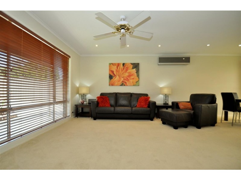 22 Southbound Ave, Aberfoyle Park SA 5159