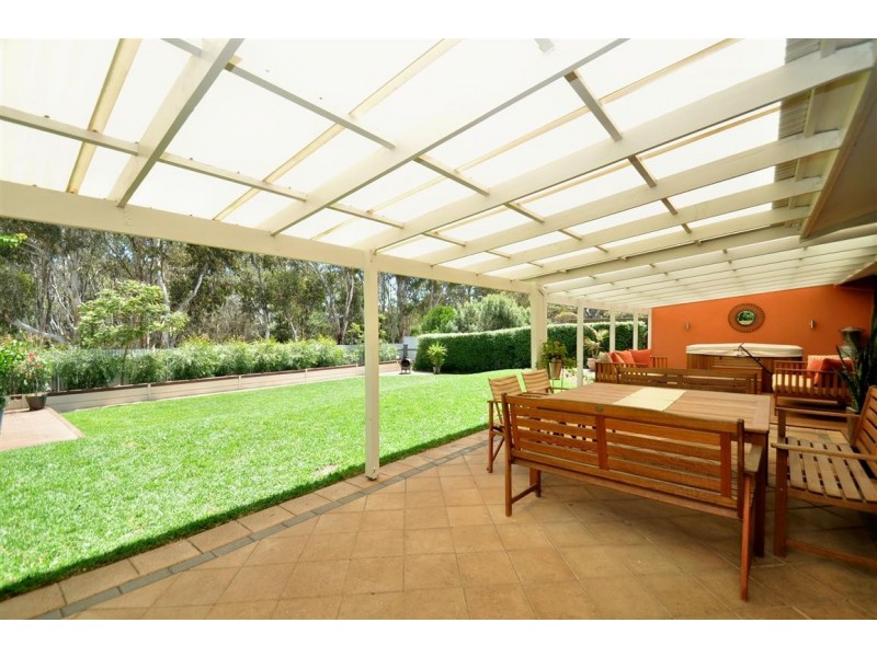 22 Southbound Ave, Aberfoyle Park SA 5159