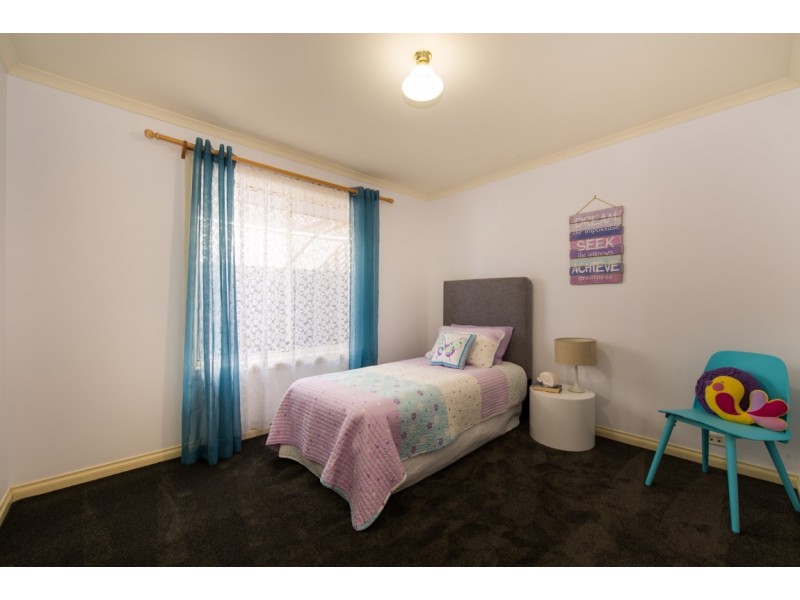 19 Tandana Court, Happy Valley SA 5159