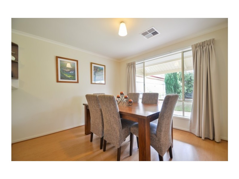 7 Rotorua Avenue, Park Holme SA 5043