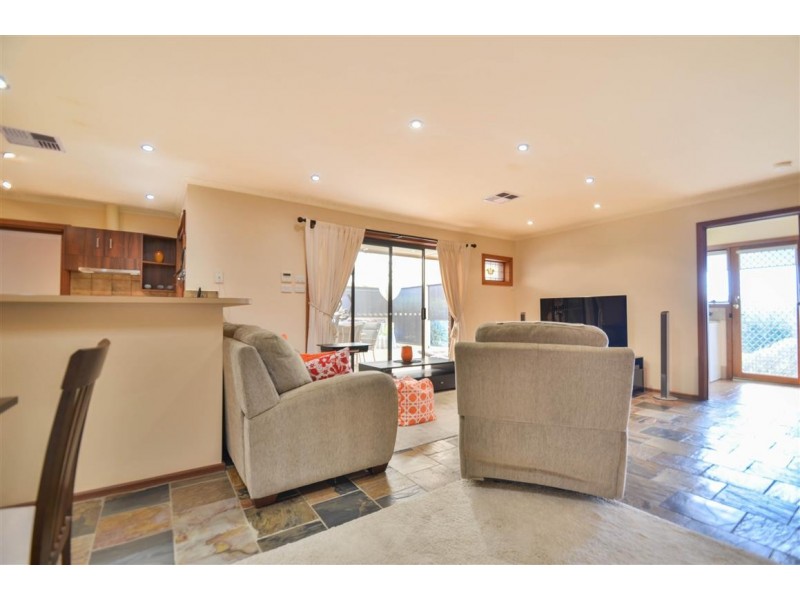 4 Woodsmans Copse, Hallett Cove SA 5158