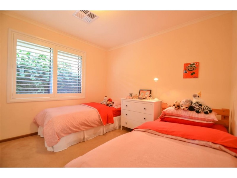 4 Woodsmans Copse, Hallett Cove SA 5158
