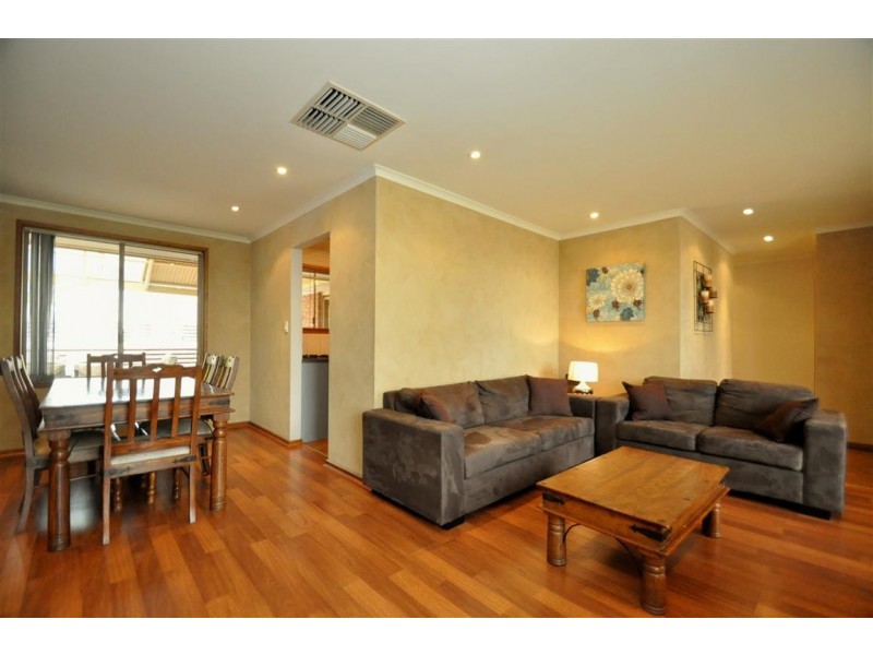 26 Lillian street, Huntfield Heights SA 5163