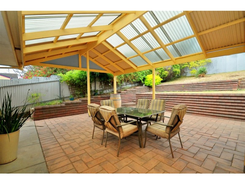 26 Lillian street, Huntfield Heights SA 5163
