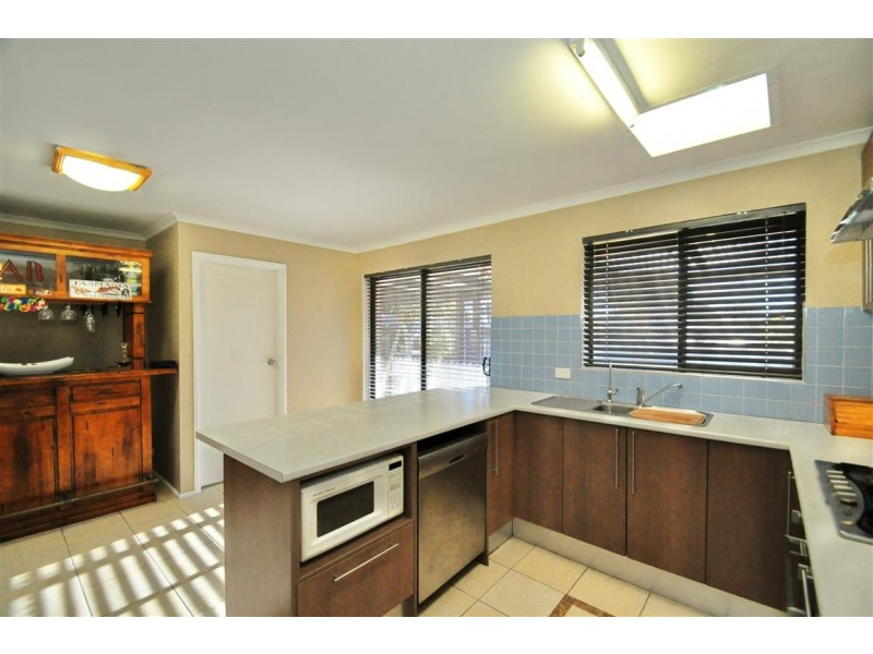 9 Andrew Court, Aberfoyle Park SA 5159