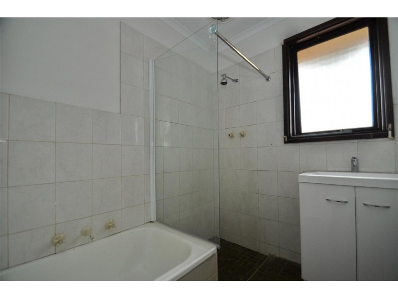 2 Helsinki Road, Hackham West SA 5163