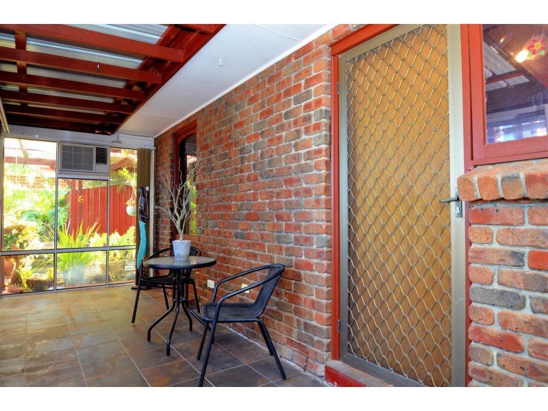 24 Manunda Way, Hallett Cove SA 5158