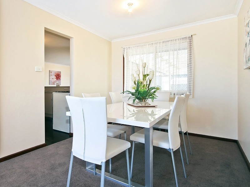 19 Delamere Avenue, Woodcroft SA 5162