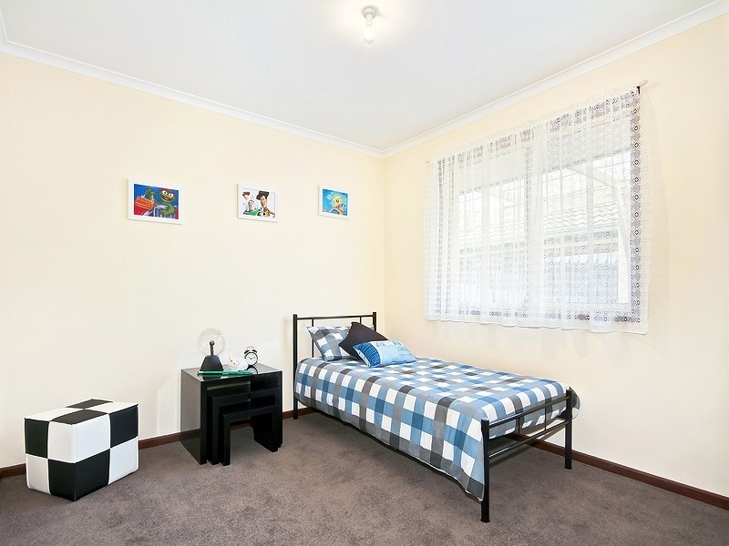 19 Delamere Avenue, Woodcroft SA 5162