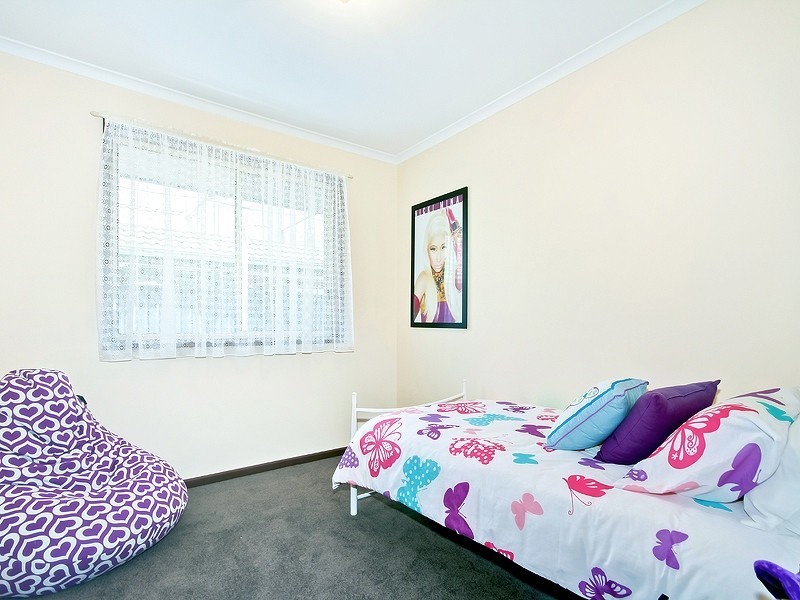 19 Delamere Avenue, Woodcroft SA 5162