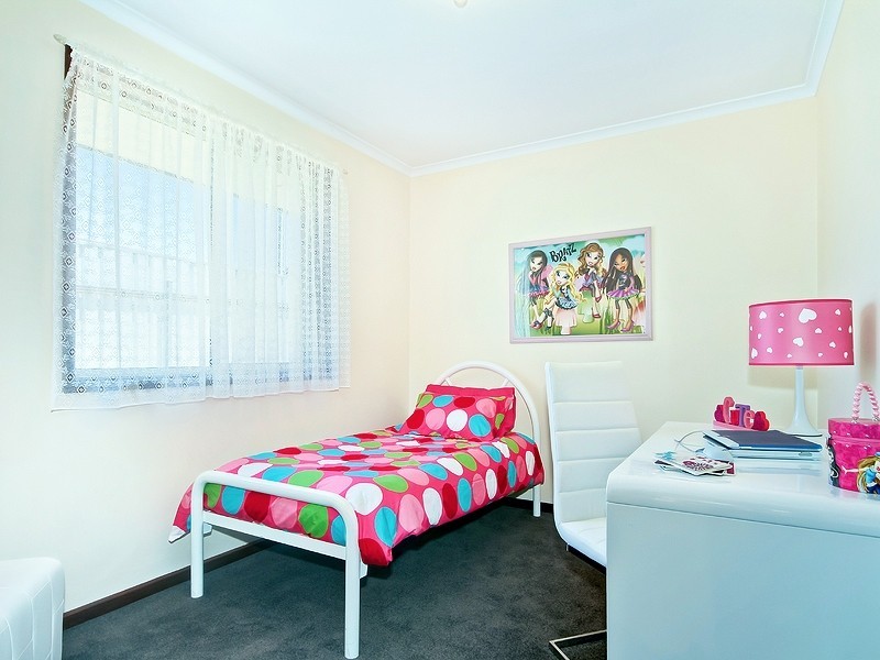 19 Delamere Avenue, Woodcroft SA 5162