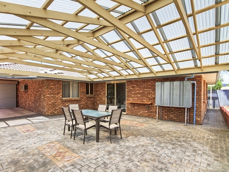 19 Delamere Avenue, Woodcroft SA 5162