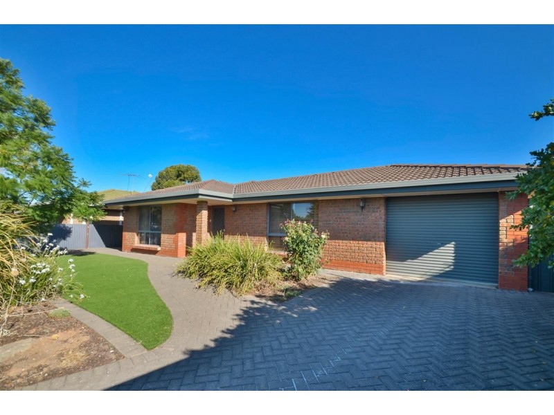 12 Blaxland Avenue, Woodcroft SA 5162