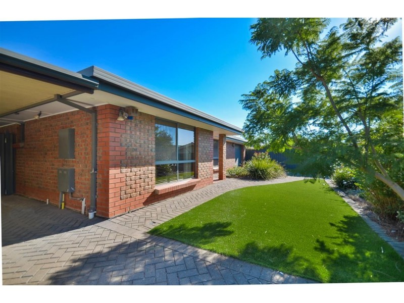 12 Blaxland Avenue, Woodcroft SA 5162