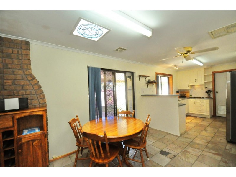 11 Barrdickson Crescent, Happy Valley SA 5159