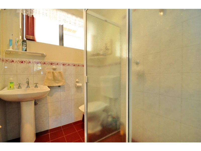 11 Barrdickson Crescent, Happy Valley SA 5159