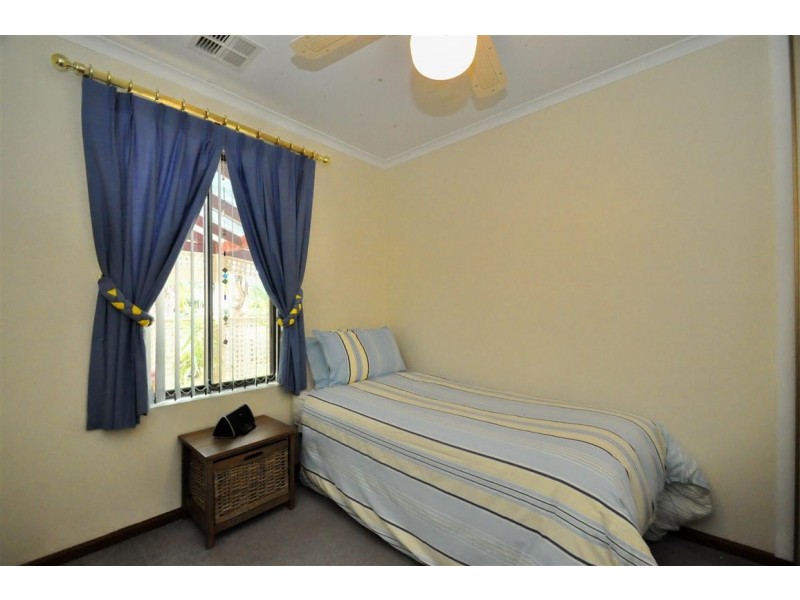 11 Barrdickson Crescent, Happy Valley SA 5159