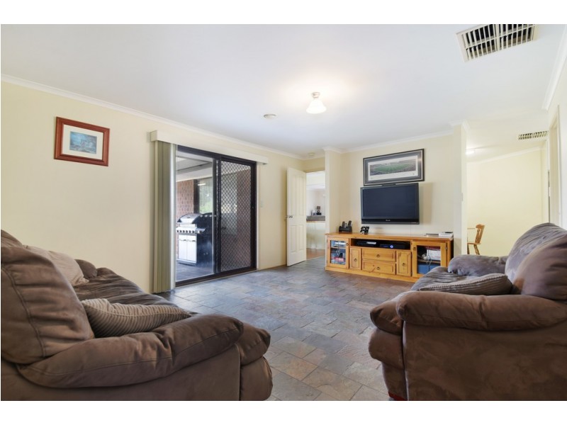 12 Fisher Avenue, Trott Park SA 5158