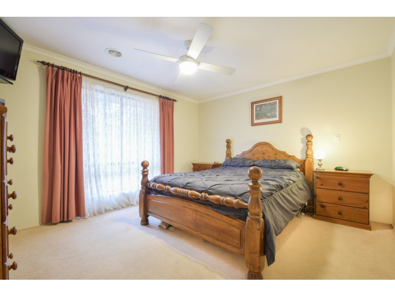 12 Fisher Avenue, Trott Park SA 5158