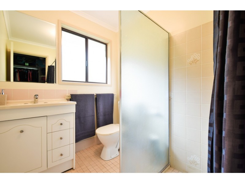 12 Fisher Avenue, Trott Park SA 5158
