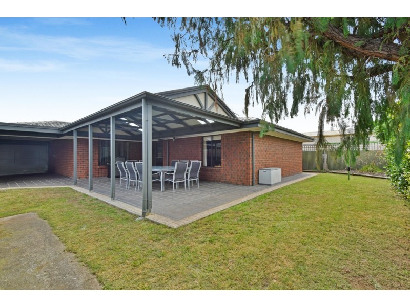 12 Fisher Avenue, Trott Park SA 5158