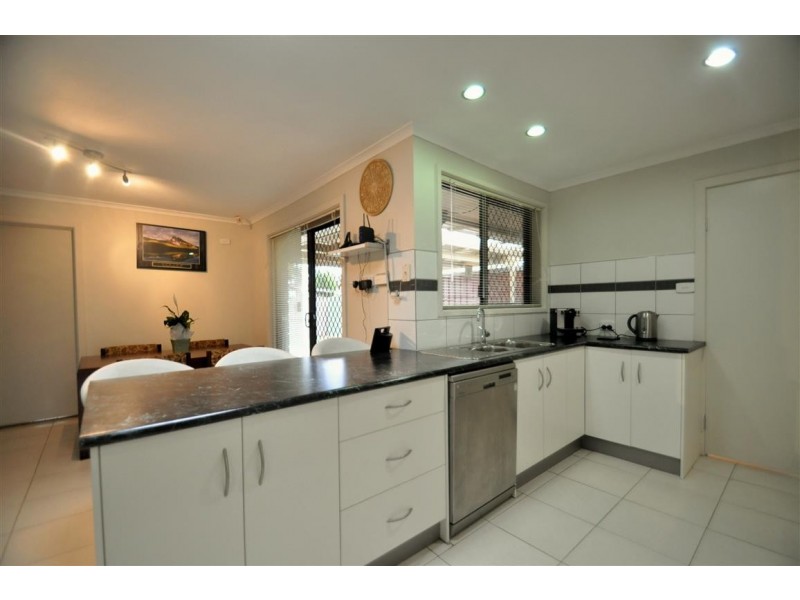 60 Glenhelen Road, Morphett Vale SA 5162