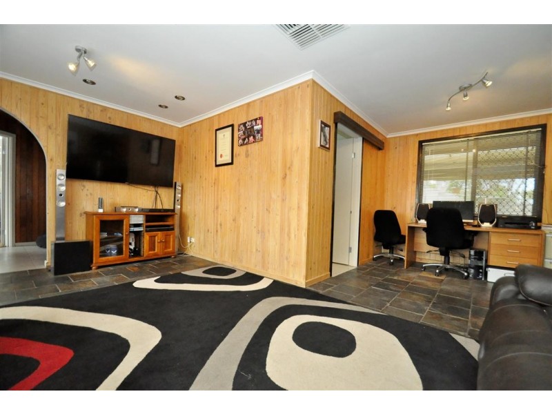 60 Glenhelen Road, Morphett Vale SA 5162