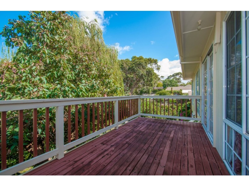 8 Fairlie Drive, Flagstaff Hill SA 5159