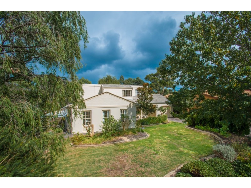 8 Fairlie Drive, Flagstaff Hill SA 5159