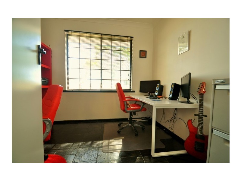 27 Minta Road, Happy Valley SA 5159