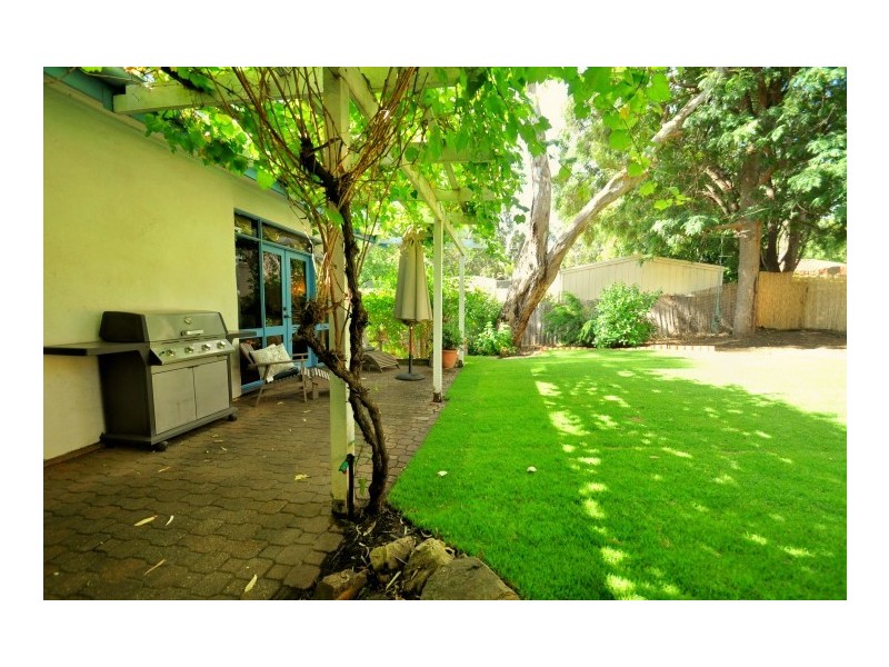 27 Minta Road, Happy Valley SA 5159