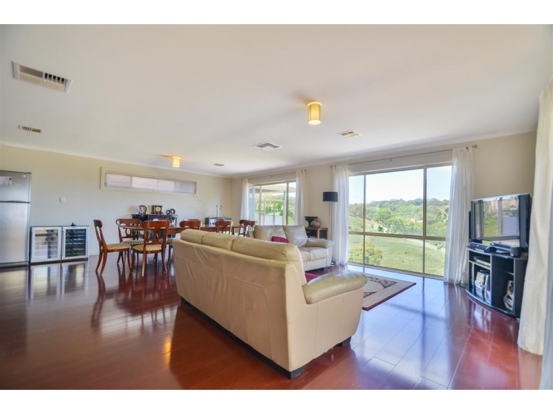 3A Kingsview Close, Happy Valley SA 5159