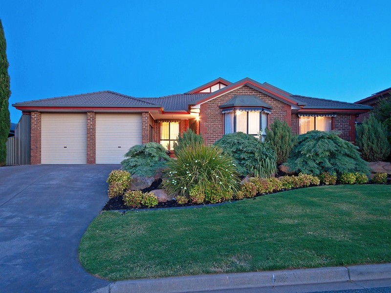 22 Alfonso Drive, Hallett Cove SA 5158