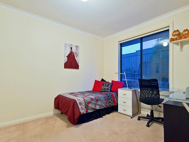 22 Alfonso Drive, Hallett Cove SA 5158