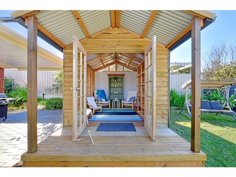 4 Horndale Drive, Happy Valley SA 5159