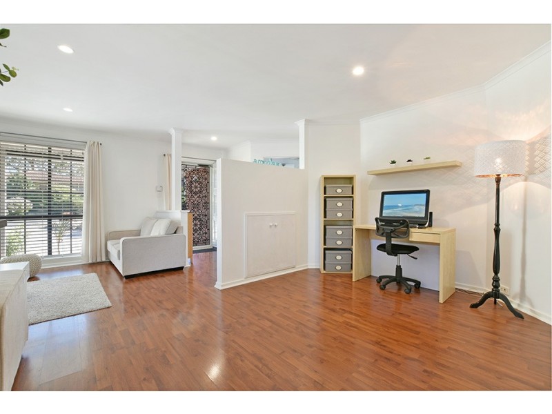 4 Horndale Drive, Happy Valley SA 5159