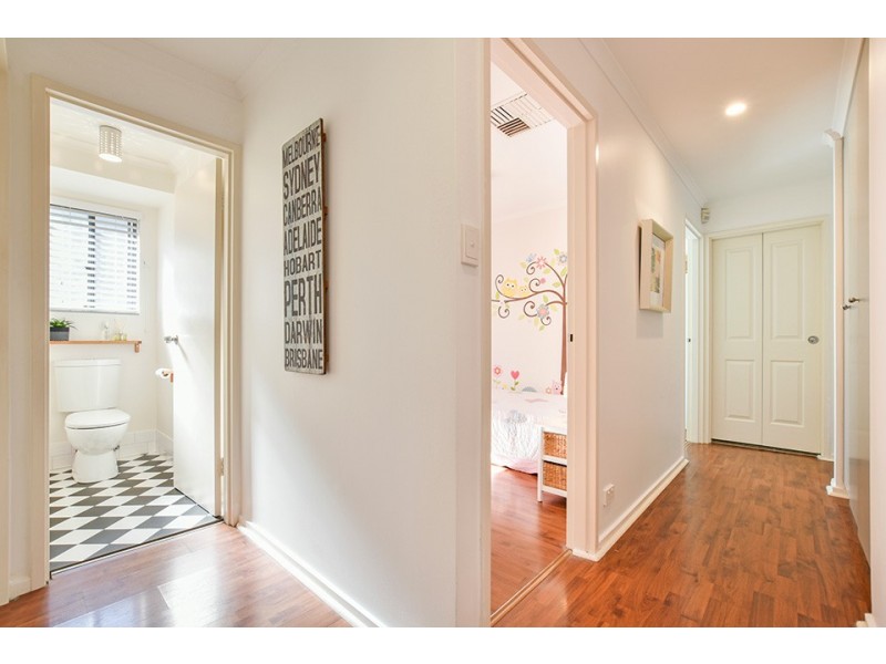 4 Horndale Drive, Happy Valley SA 5159