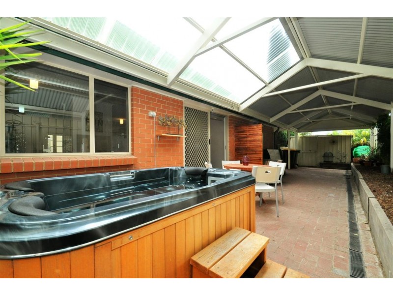 76 Investigator Drive, Woodcroft SA 5162